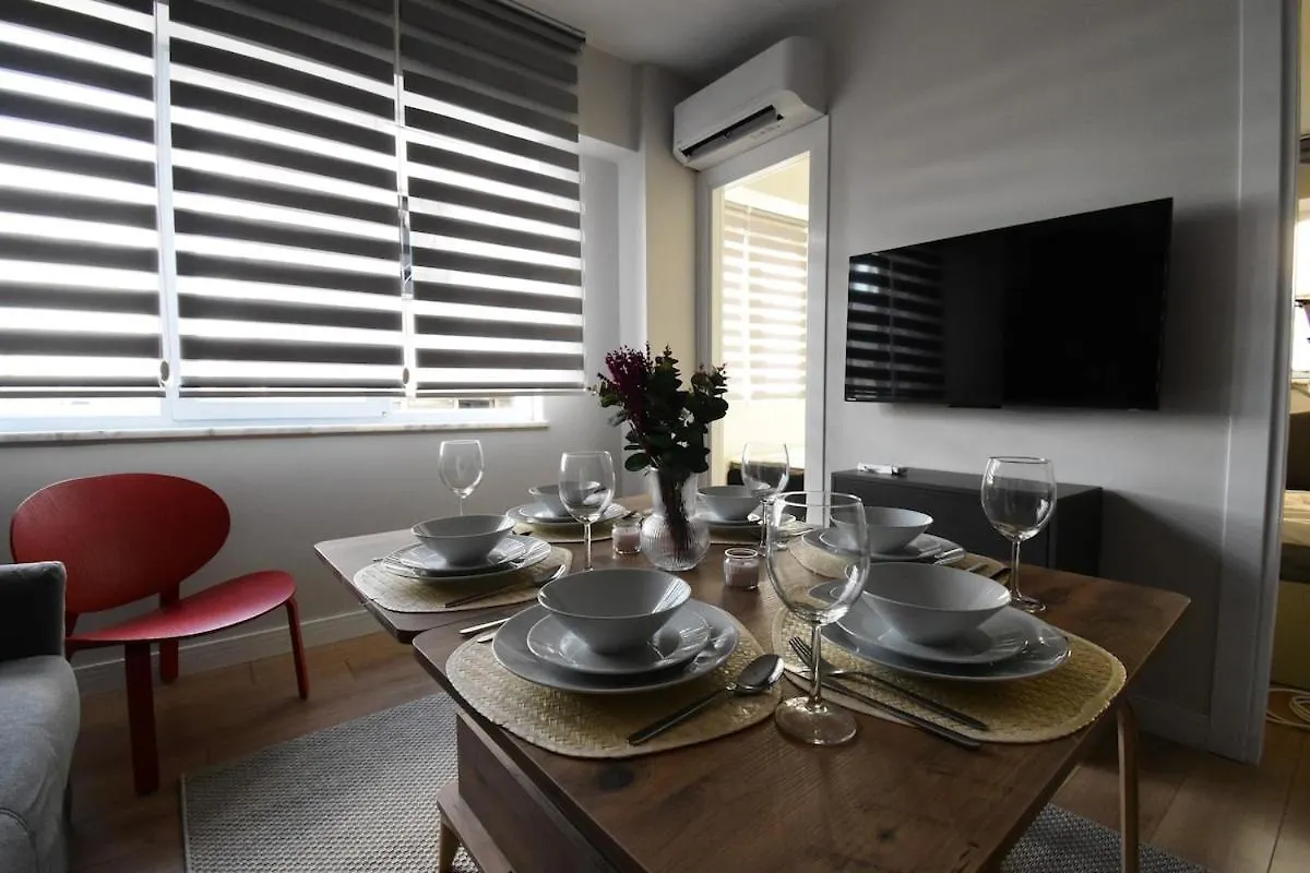 דירות איסטמבול Stunning 2Br 3Ac Near Metro - Ym 3